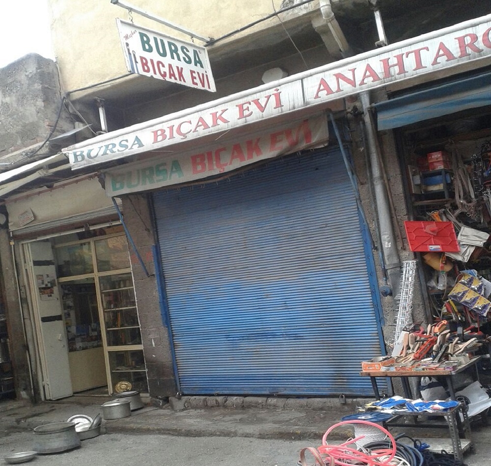 Diyarbakır’da kepenklerini kapatmayan esnafa silahlı saldırı
